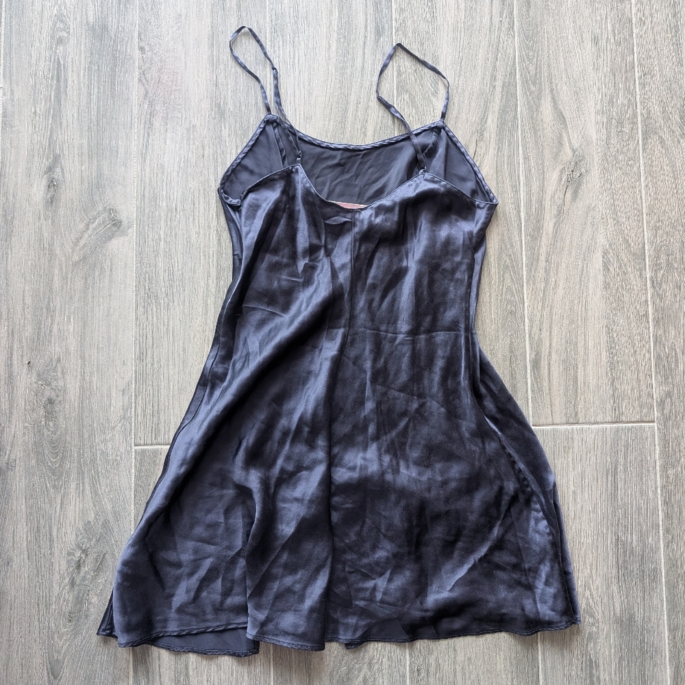 RARE Vintage 90s Victoria's Secret Satin Slip with Slit XS NEW - Picture 2 of 5